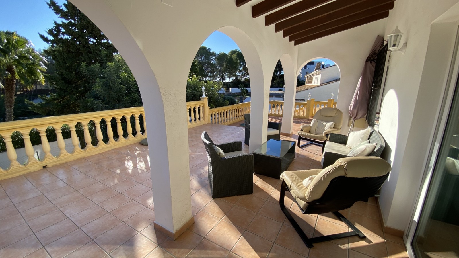 Villa con 3 dormitorios y piscina privada en la Fustera