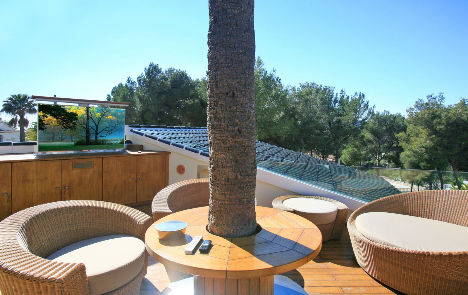 Chalet en venta con 4 dormitorios en Moraira  Benimeit