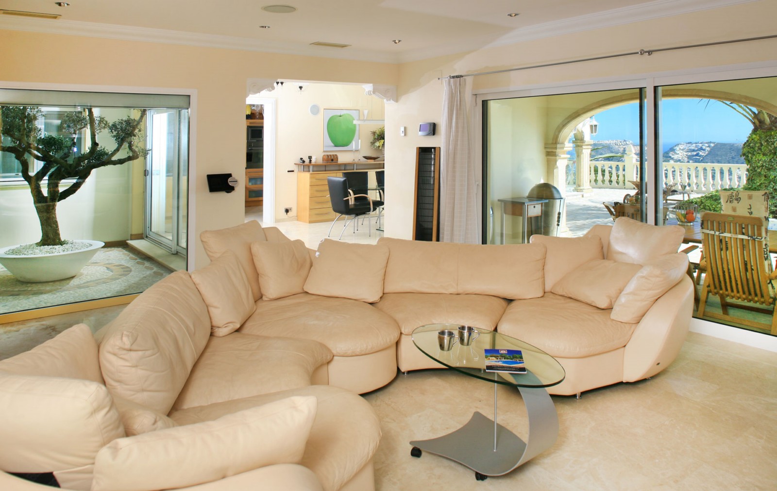 Chalet en venta con 4 dormitorios en Moraira  Benimeit
