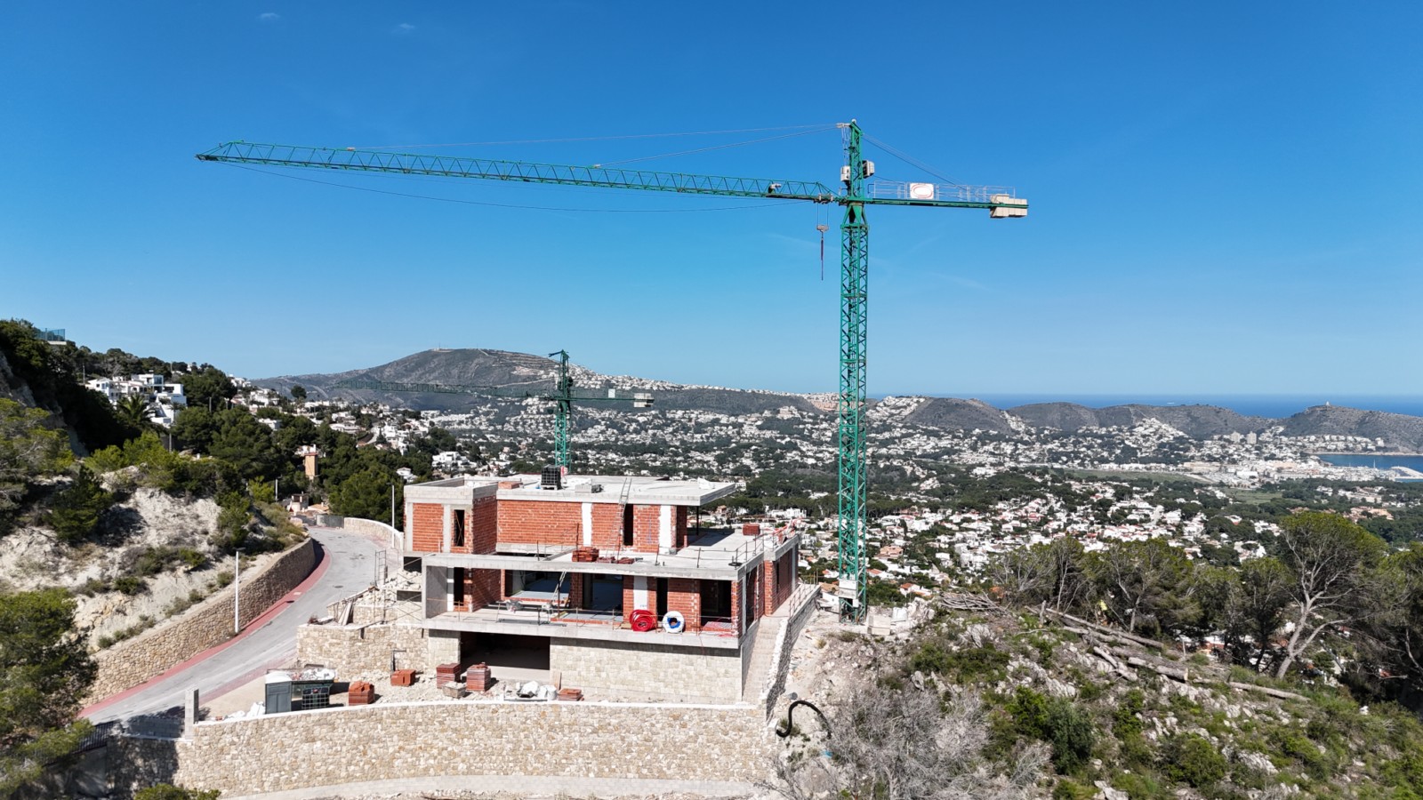 Luxe chalet met 4 slaapkamers en infinity zwembad in Benissa, La Fustera