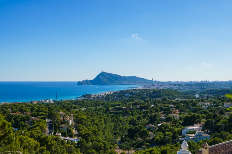 VILLA EN ALTEA