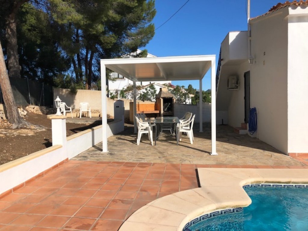 Villa con 3 dormitorios y piscina privada en la Fustera