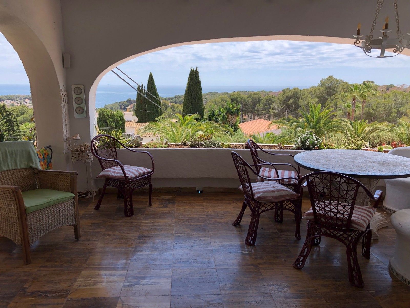 VILLA PARA 6 PERSONAS CON MUY BUENAS VISTAS AL MAR