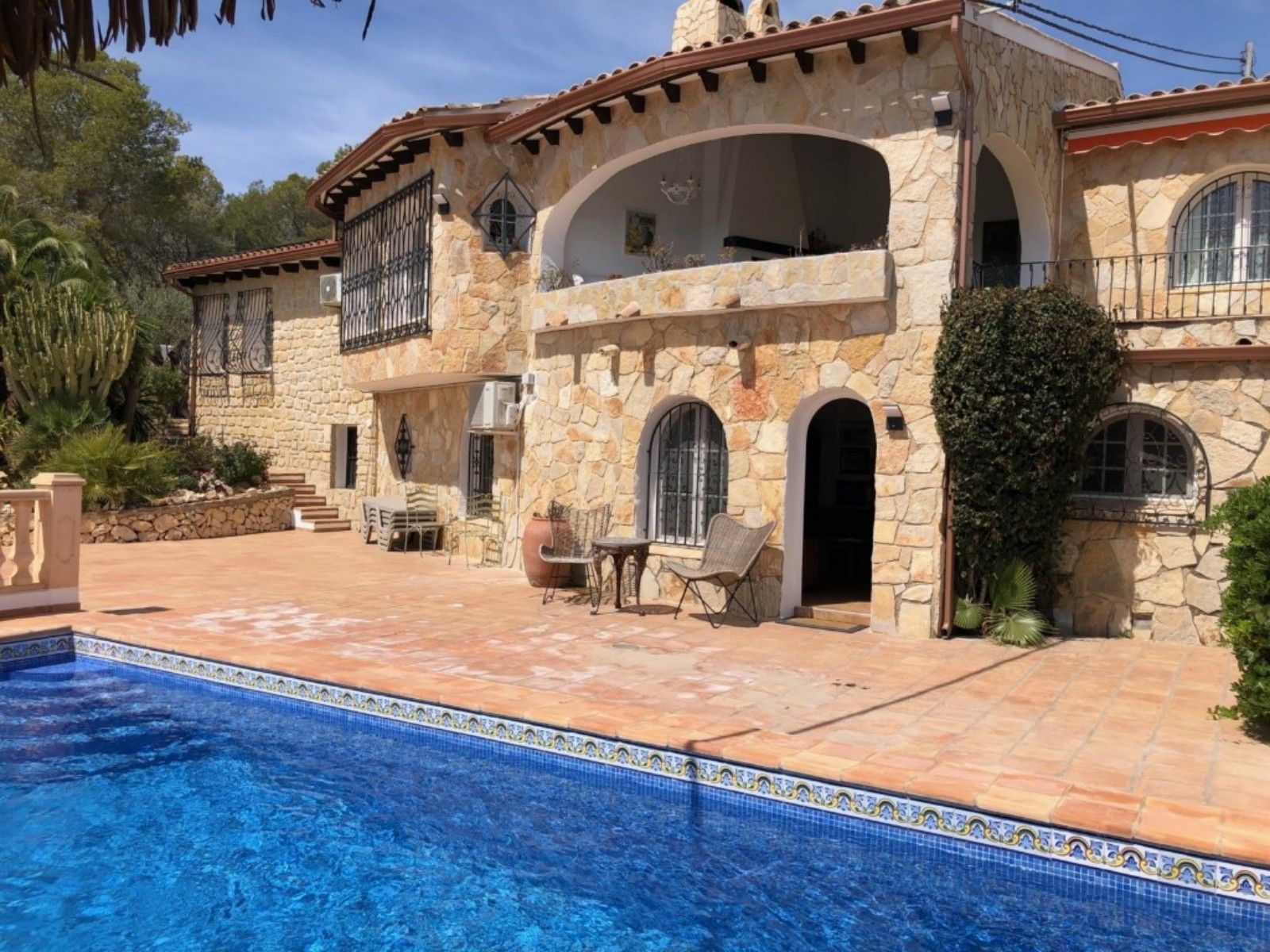 VILLA PARA 6 PERSONAS CON MUY BUENAS VISTAS AL MAR