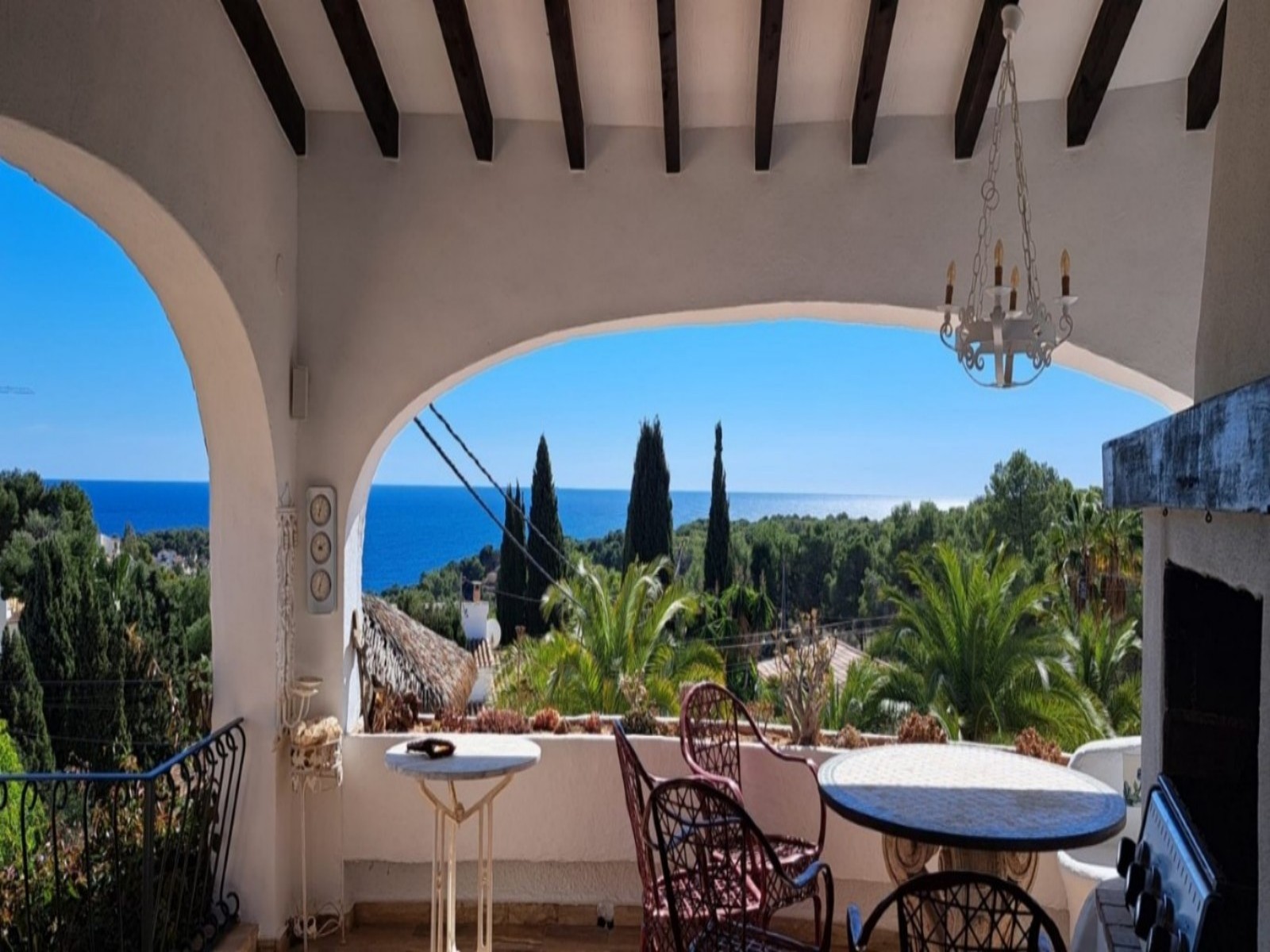 VILLA PARA 6 PERSONAS CON MUY BUENAS VISTAS AL MAR