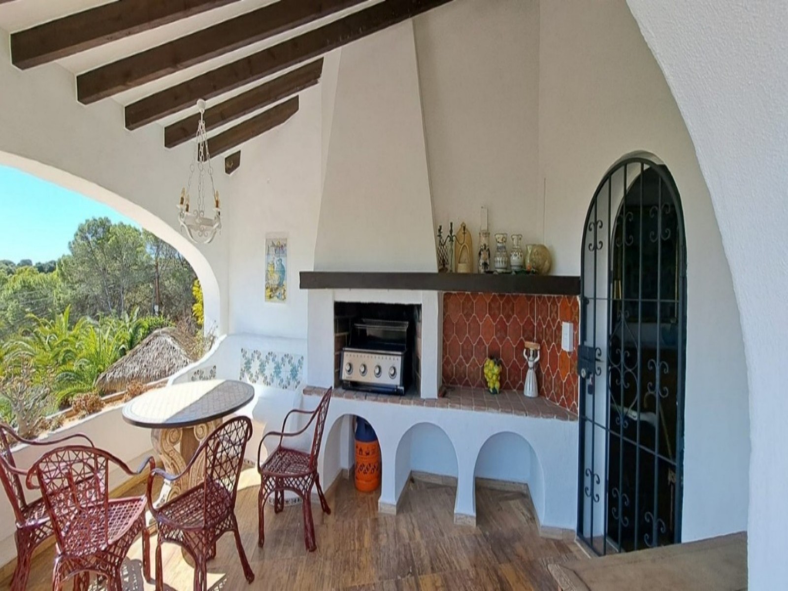 VILLA PARA 6 PERSONAS CON MUY BUENAS VISTAS AL MAR