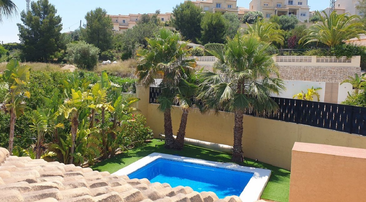 VILLA EN LA FUSTERA CON PISCINA PRIVADA PARA 6 PERSONAS